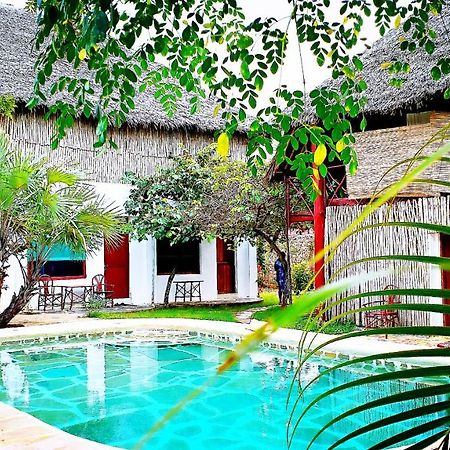 Diani Hostel Playa de Diani Exterior foto