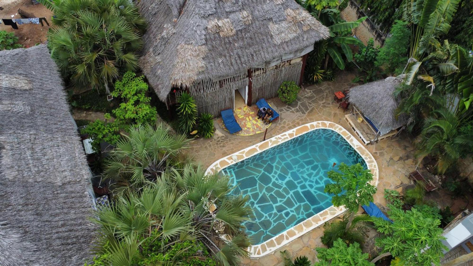 Diani Hostel Playa de Diani Exterior foto