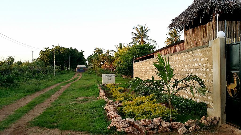 Diani Hostel Playa de Diani Exterior foto