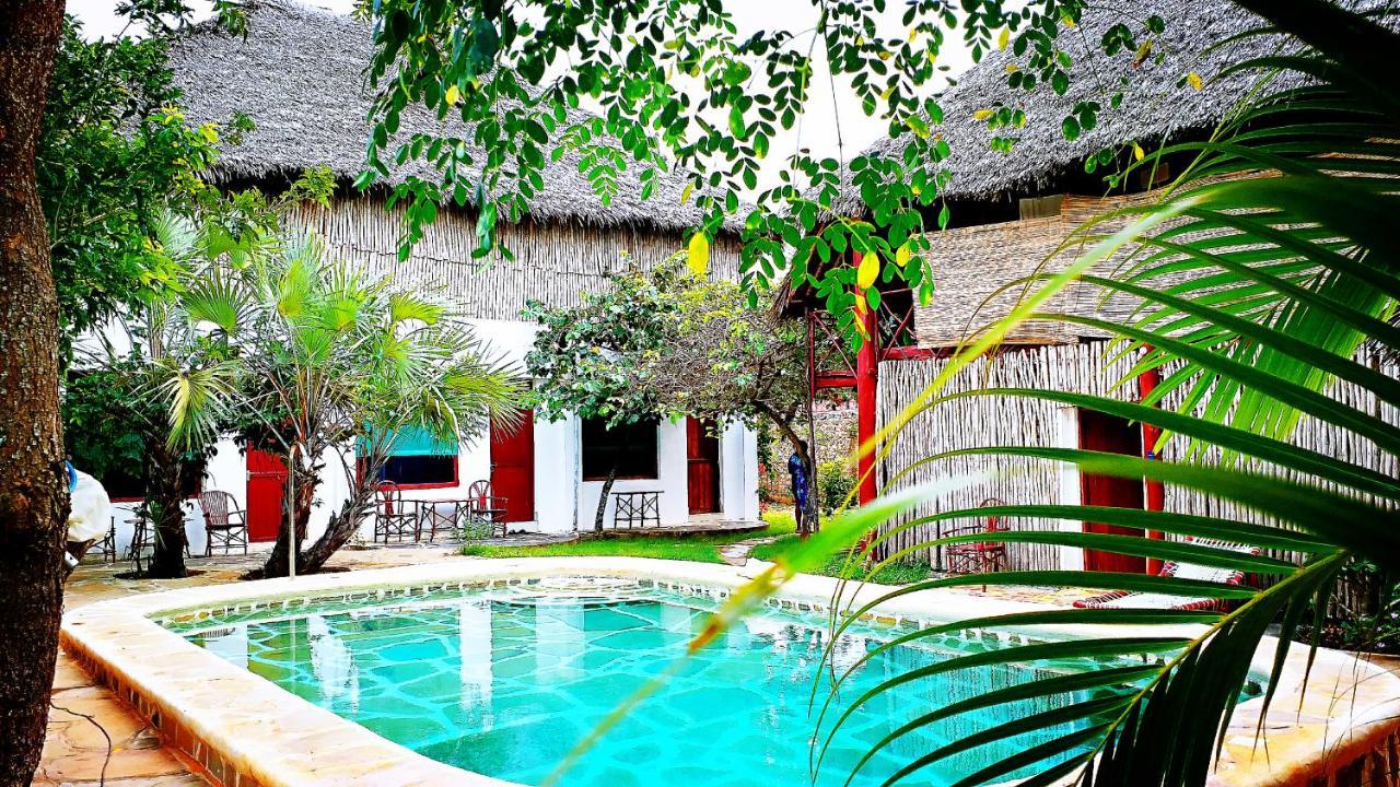 Diani Hostel Playa de Diani Exterior foto